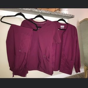 Wonderwink scrub set